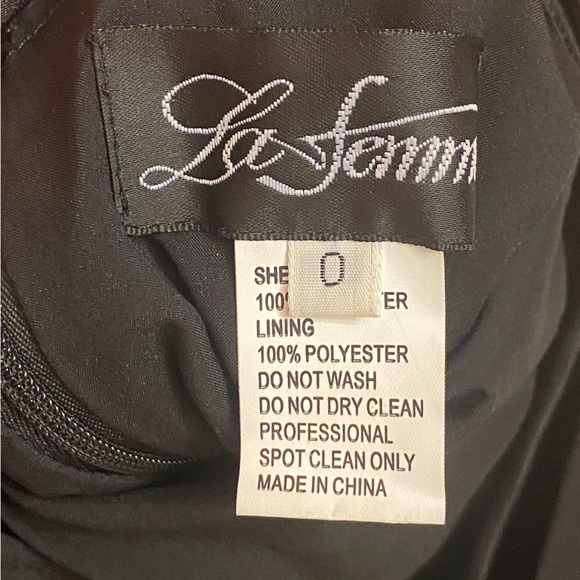 La Femme Flutter Slit Trumpet Gown NWT size 0 - Picture 4 of 8